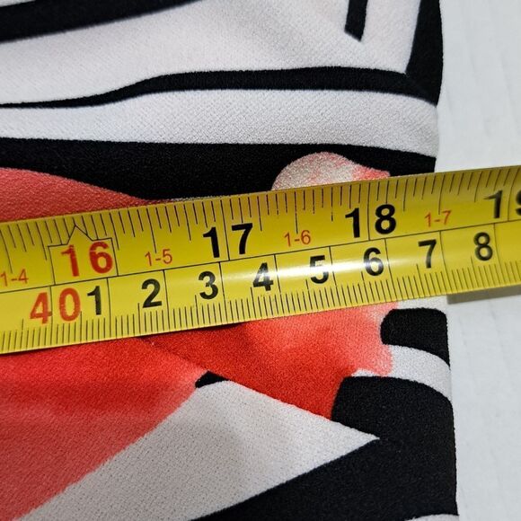 Scapa Lauren Perre Floral Print Elegant Chic Assymmetrical Hem Large Red NWT - Picture 7 of 15